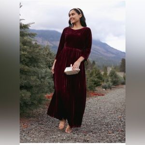 Dainty Jewell’s Velvet Holiday Dress